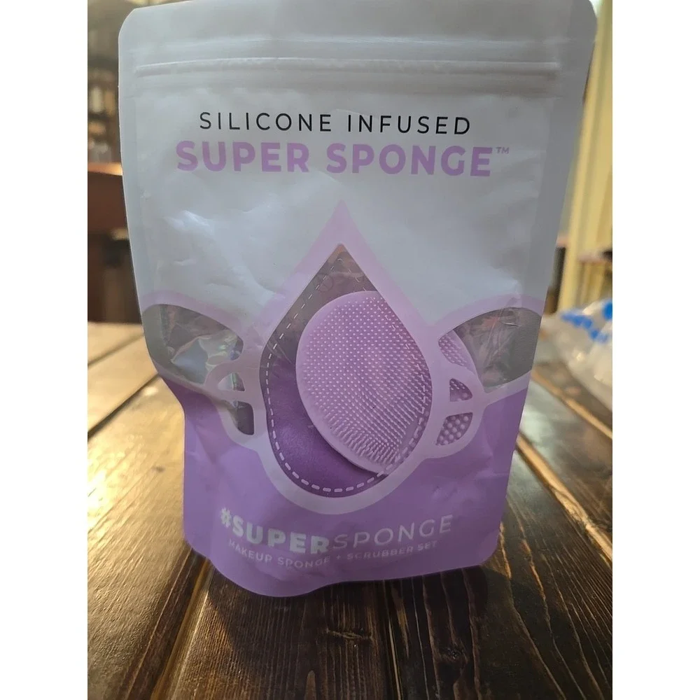 Makeup Blender Super Sponge Silicone Infused Foundation Sponge & Scrubber
